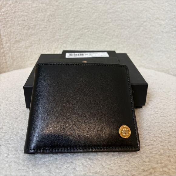 Versace Medusa Black Leather Wallet - Picture 3 of 8